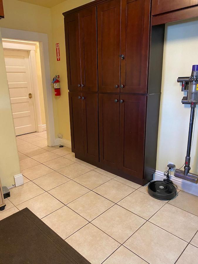 Private Large La Bedroom W Private Half-Bathroom - Ac - Wifi - Private Fridge Near Usc - Exposition Park - Usc Memorial Coliseum - Banc Of California Stadium - Downtown Los Angeles Dtla - University Of Southern California Usc! المظهر الخارجي الصورة