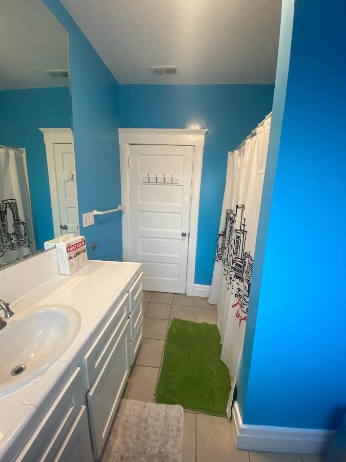 Private Large La Bedroom W Private Half-Bathroom - Ac - Wifi - Private Fridge Near Usc - Exposition Park - Usc Memorial Coliseum - Banc Of California Stadium - Downtown Los Angeles Dtla - University Of Southern California Usc! المظهر الخارجي الصورة