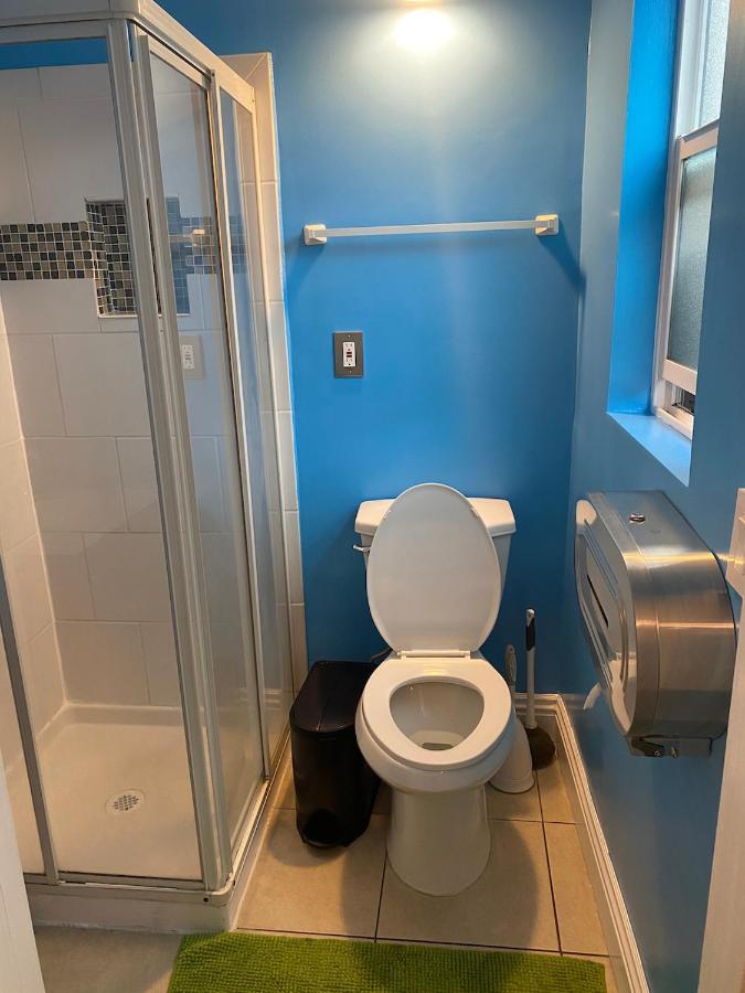 Private Large La Bedroom W Private Half-Bathroom - Ac - Wifi - Private Fridge Near Usc - Exposition Park - Usc Memorial Coliseum - Banc Of California Stadium - Downtown Los Angeles Dtla - University Of Southern California Usc! المظهر الخارجي الصورة